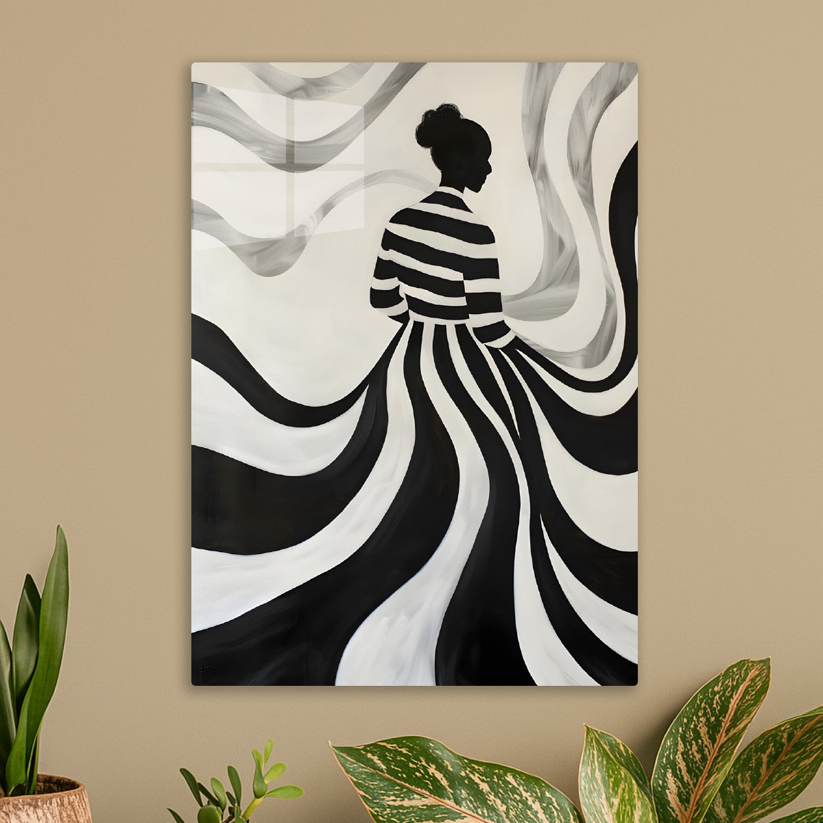 Flowing Stripes Black White