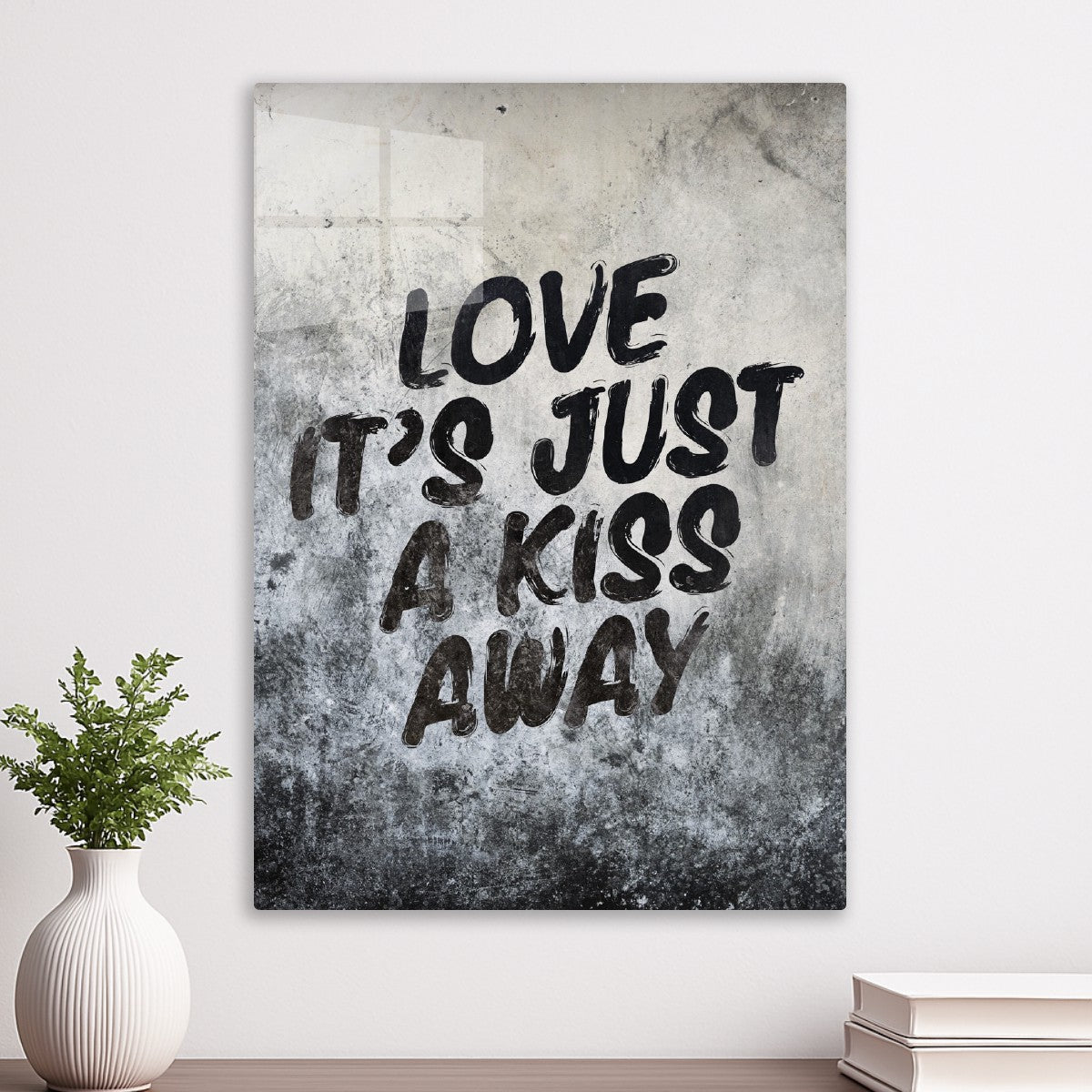 Love 1 black