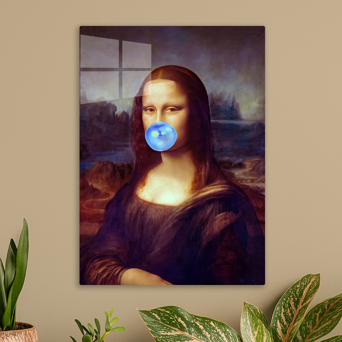 Mona Lisa art and blue bubble 