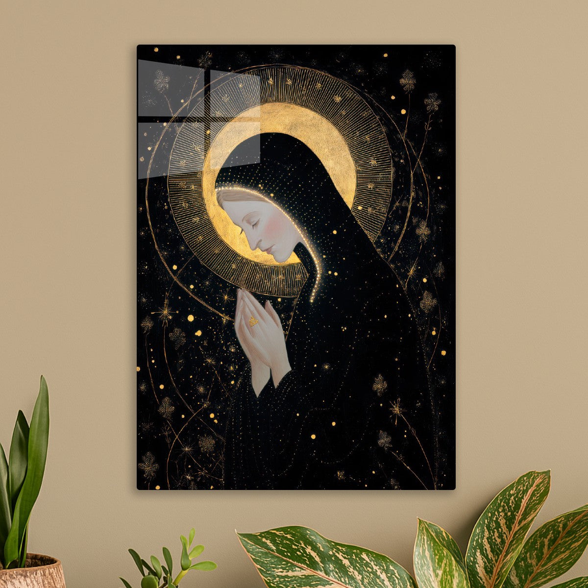 Virgin Mary Praying