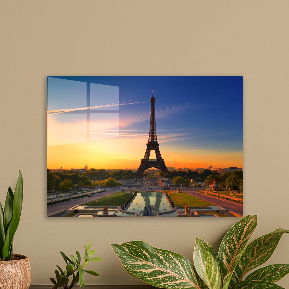 Eiffel Tower in Paris sunset