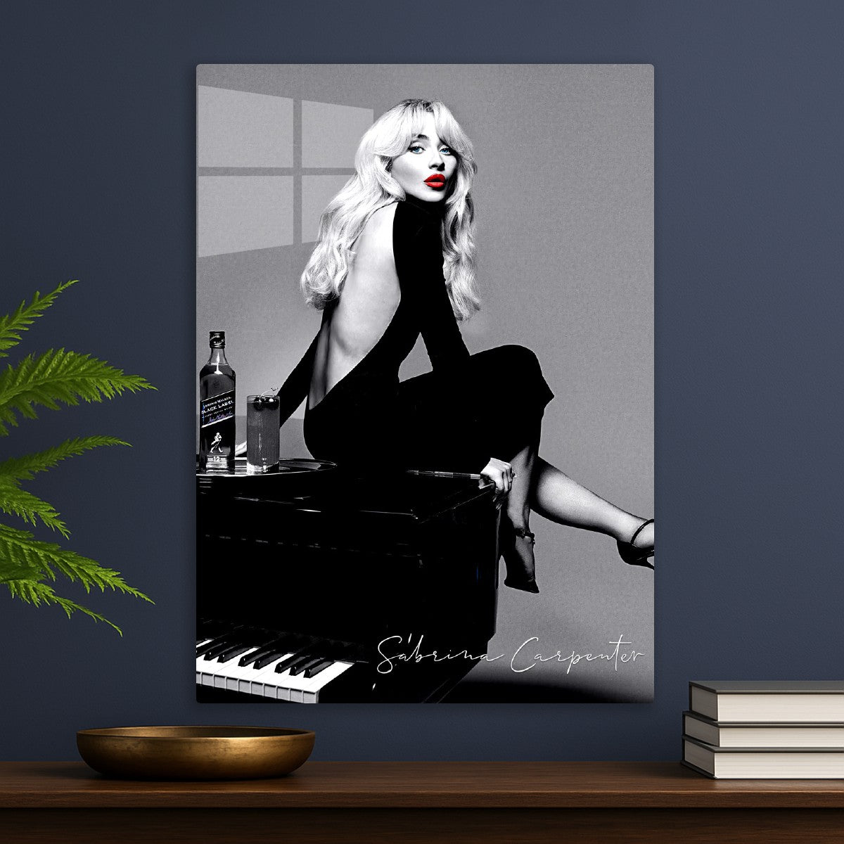 sabrina carpenter black white