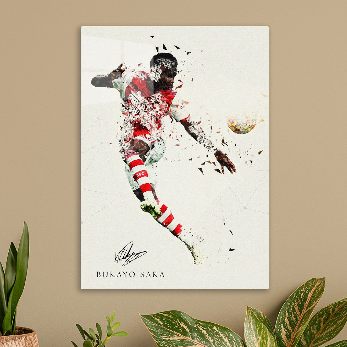 Bukayo Saka lift the ball