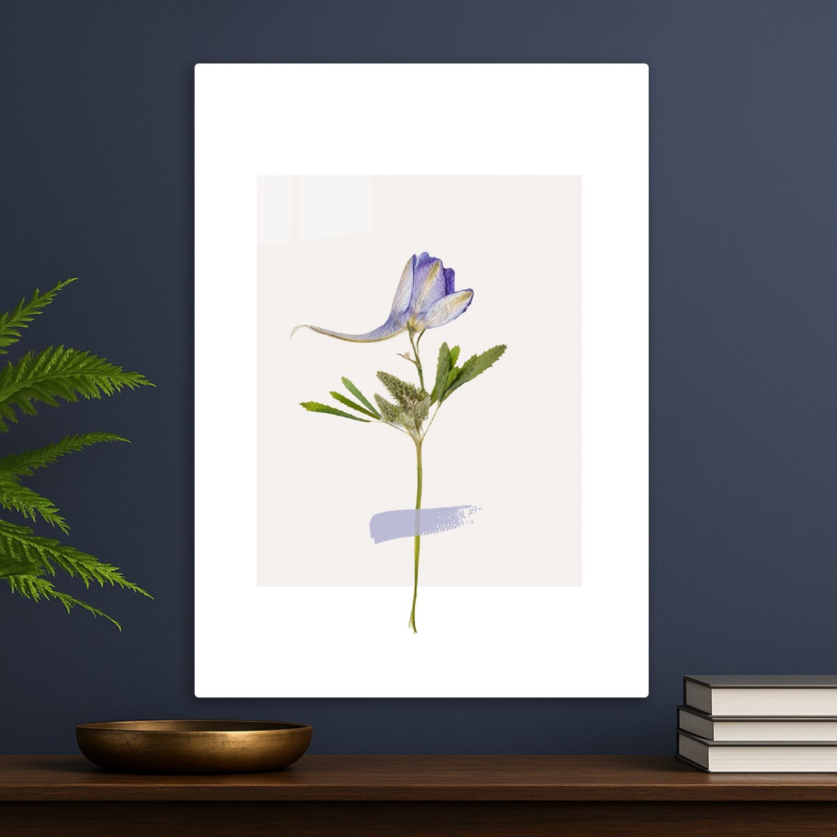 Violet Bloom – Minimal Botanical